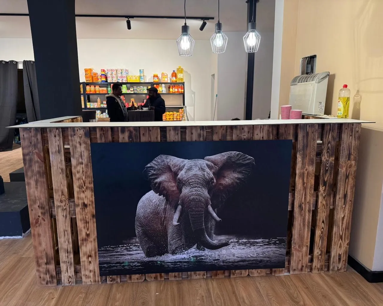 Fantas Afro corner - Theke
